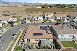 2141 Wildflower Dr, Hollister, CA 95023 - Photo 35