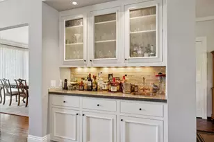 2301 Easton Dr, Burlingame, CA 94010 - Photo 21