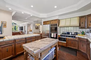 2301 Easton Dr, Burlingame, CA 94010 - Photo 29