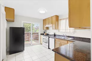 23 Capitol St, Salinas, CA 93901 - Photo 7