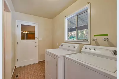 23492 Sunset Dr, Los Gatos, CA 95033 - Photo 25