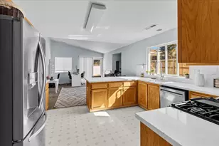 715 Skinner St, Soledad, CA 93960 - Photo 11