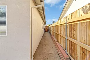 715 Skinner St, Soledad, CA 93960 - Photo 35