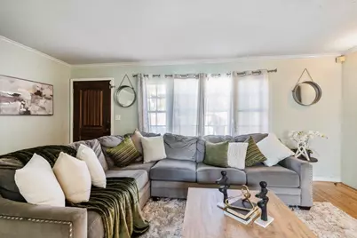 9401 Castlewood St, Oakland, CA 94605 - Photo 5