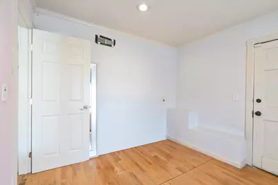 9401 Castlewood St, Oakland, CA 94605 - Photo 43
