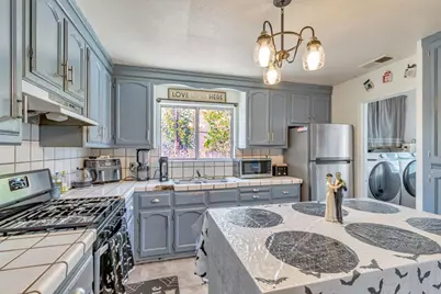 76 Sunset Ct, San Jose, CA 95116 - Photo 5