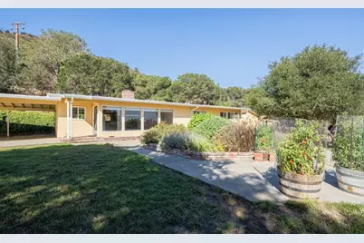 399 Laurel Ln, Salinas, CA 93908 - Photo 1