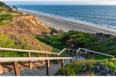 112 Holiday Dr, La Selva Beach, CA 95076 - Photo 13