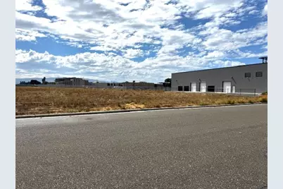 1930 Airway Dr, Hollister, CA 95023 - Photo 5