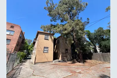 722 N San Joaquin St, Stockton, CA 95202 - Photo 5