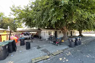 1302 Holt St, Stockton, CA 95203 - Photo 5