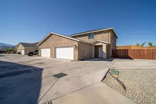 887 Congaree Ln, Redding, CA 96001 - Photo 1