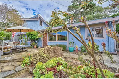 979 Syida Dr, Pacific Grove, CA 93950 - Photo 1