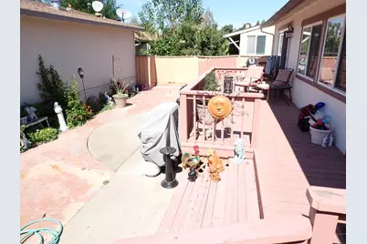 375 S Millpond Dr 375, San Jose, CA 95125 - Photo 7