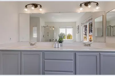 1048 Stillspring Dr, Vacaville, CA 95687 - Photo 39