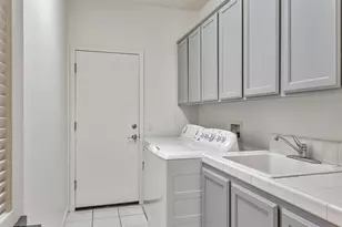 1048 Stillspring Dr, Vacaville, CA 95687 - Photo 41