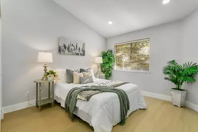 1704 Bevin Brook Dr, San Jose, CA 95112 - Photo 19