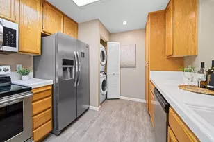 2604 Hastings Shore Ln, Redwood City, CA 94065 - Photo 13