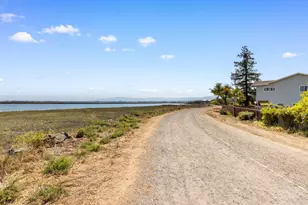 2604 Hastings Shore Ln, Redwood City, CA 94065 - Photo 33