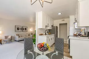 181 Del Medio Ave 307, Mountain View, CA 94040 - Photo 1