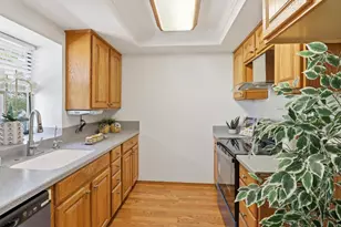 3241 Shadow Park Pl, San Jose, CA 95121 - Photo 7