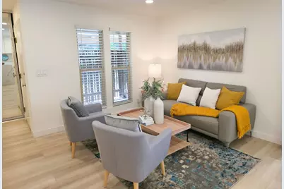 233 Red Oak Dr D, Sunnyvale, CA 94086 - Photo 1