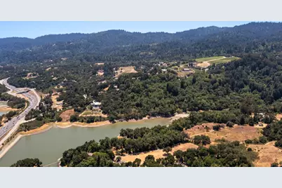 18700 Black Rd, Los Gatos, CA 95033 - Photo 21
