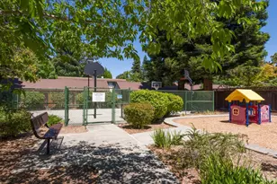 1931 Kentfield Ave, Redwood City, CA 94061 - Photo 35