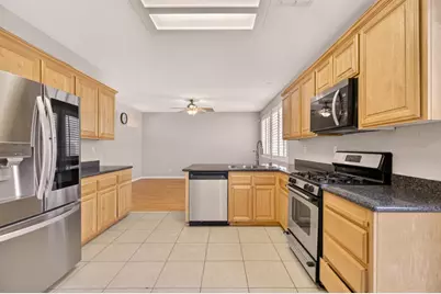 5817 Spring Flower Dr, Elk Grove, CA 95757 - Photo 19