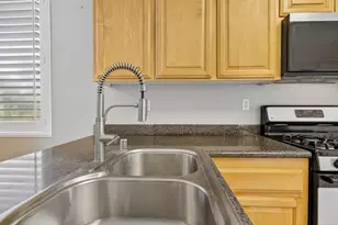 5817 Spring Flower Dr, Elk Grove, CA 95757 - Photo 21