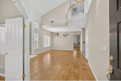 5817 Spring Flower Dr, Elk Grove, CA 95757 - Photo 5