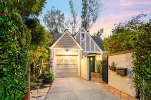 678 Hawthorne Ave, Palo Alto, CA 94301 - Photo 1