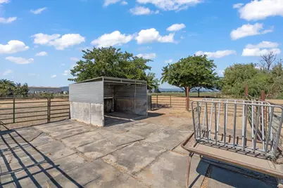 2675 Pacheco Pass Hwy, Gilroy, CA 95020 - Photo 43