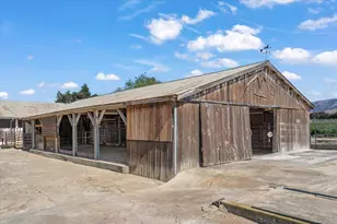 2675 Pacheco Pass Hwy, Gilroy, CA 95020 - Photo 31