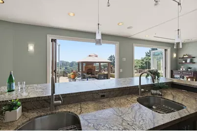 380 Mockingbird Ridge Rd, Watsonville, CA 95076 - Photo 17