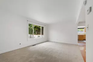 1091 Century Dr, Napa, CA 94558 - Photo 17