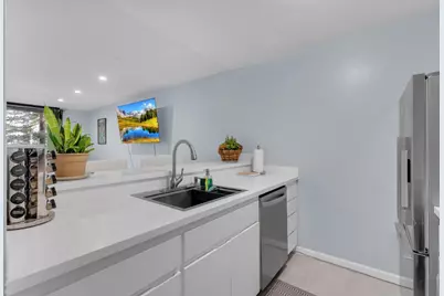 5202 Shelter Creek Ln, San Bruno, CA 94066 - Photo 7