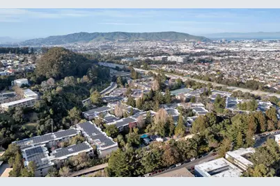 5202 Shelter Creek Ln, San Bruno, CA 94066 - Photo 43