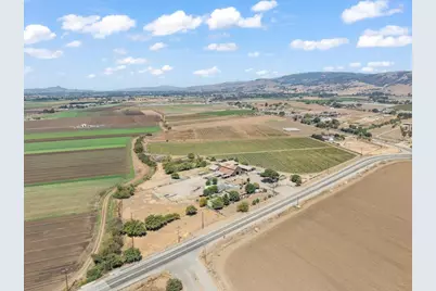 2675 Pacheco Pass Hwy, Gilroy, CA 95020 - Photo 1