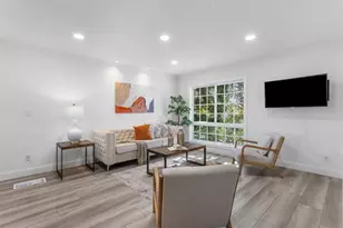 1619 Hallbrook Dr, San Jose, CA 95124 - Photo 7