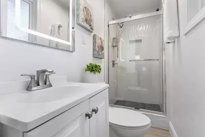 1619 Hallbrook Dr, San Jose, CA 95124 - Photo 21