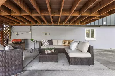 1619 Hallbrook Dr, San Jose, CA 95124 - Photo 31