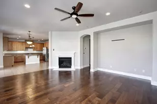 9987 Spring View Way, Elk Grove, CA 95757 - Photo 9