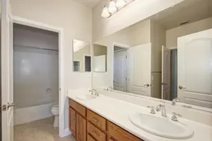 9987 Spring View Way, Elk Grove, CA 95757 - Photo 23