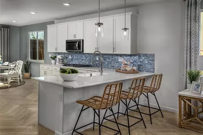 1911 Peony St, Hollister, CA 95023 - Photo 3