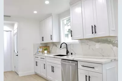 214 S 22nd St, San Jose, CA 95116 - Photo 9