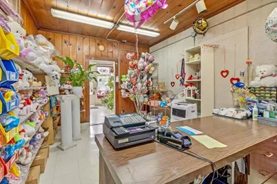 915 E Julian St, San Jose, CA 95112 - Photo 7