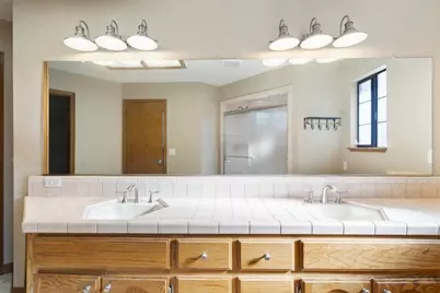 1511 Las Brisas Dr, Hollister, CA 95023 - Photo 25