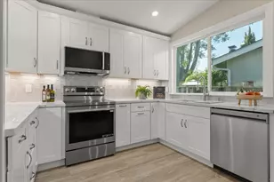 6575 Kaneko Dr, San Jose, CA 95119 - Photo 11