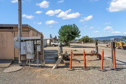 2675 Pacheco Pass Hwy, Gilroy, CA 95020 - Photo 19